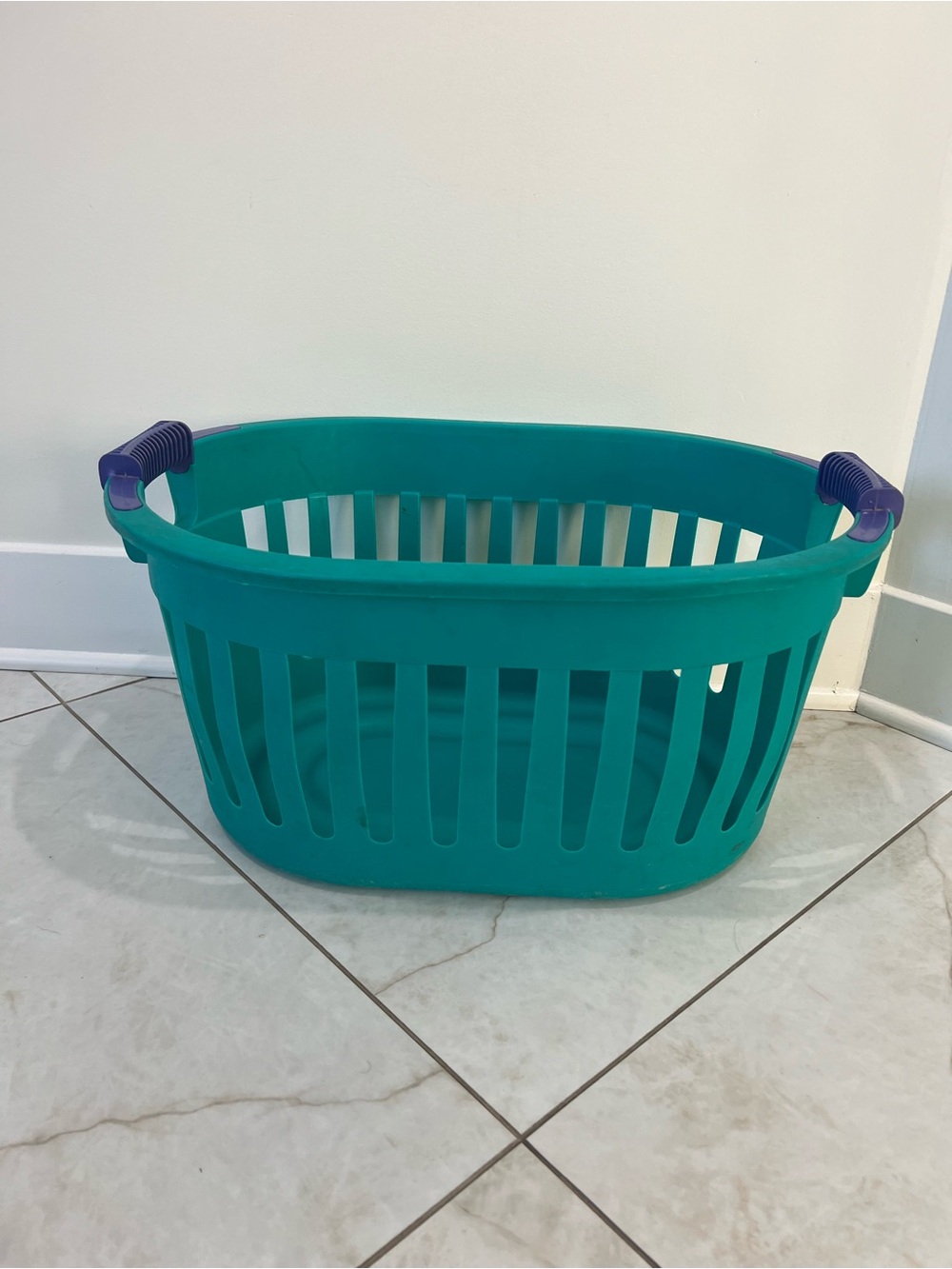 Vintage Frem Corporation Teal Laundry Basket